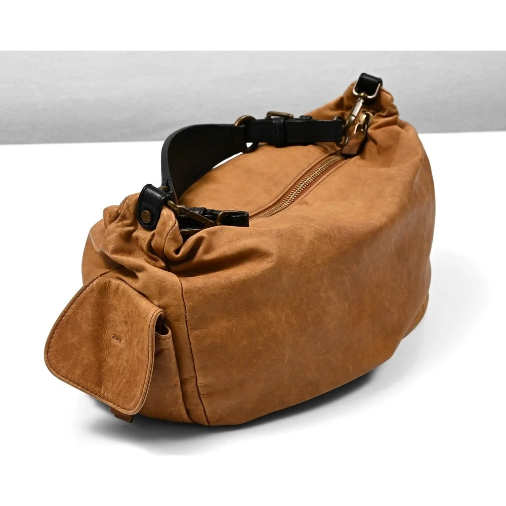 MARNI Light Brown Leather Hobo Shoulder Bag Italy Zip Pocket Magnetic Snaps Soft